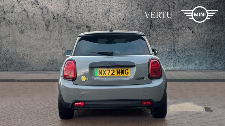 MINI Hatchback 135kW Cooper S Level 3 33kWh 3dr Auto Electric Hatchback